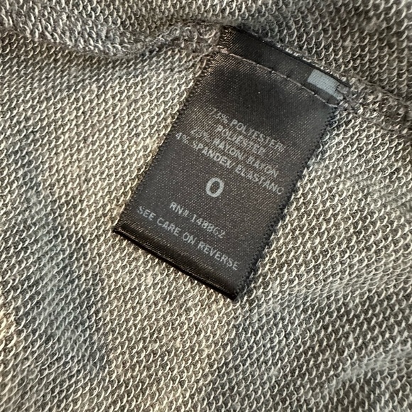 Torrid open front neck, gray long sleeve shirt sweater SZ 0 - Picture 5 of 5